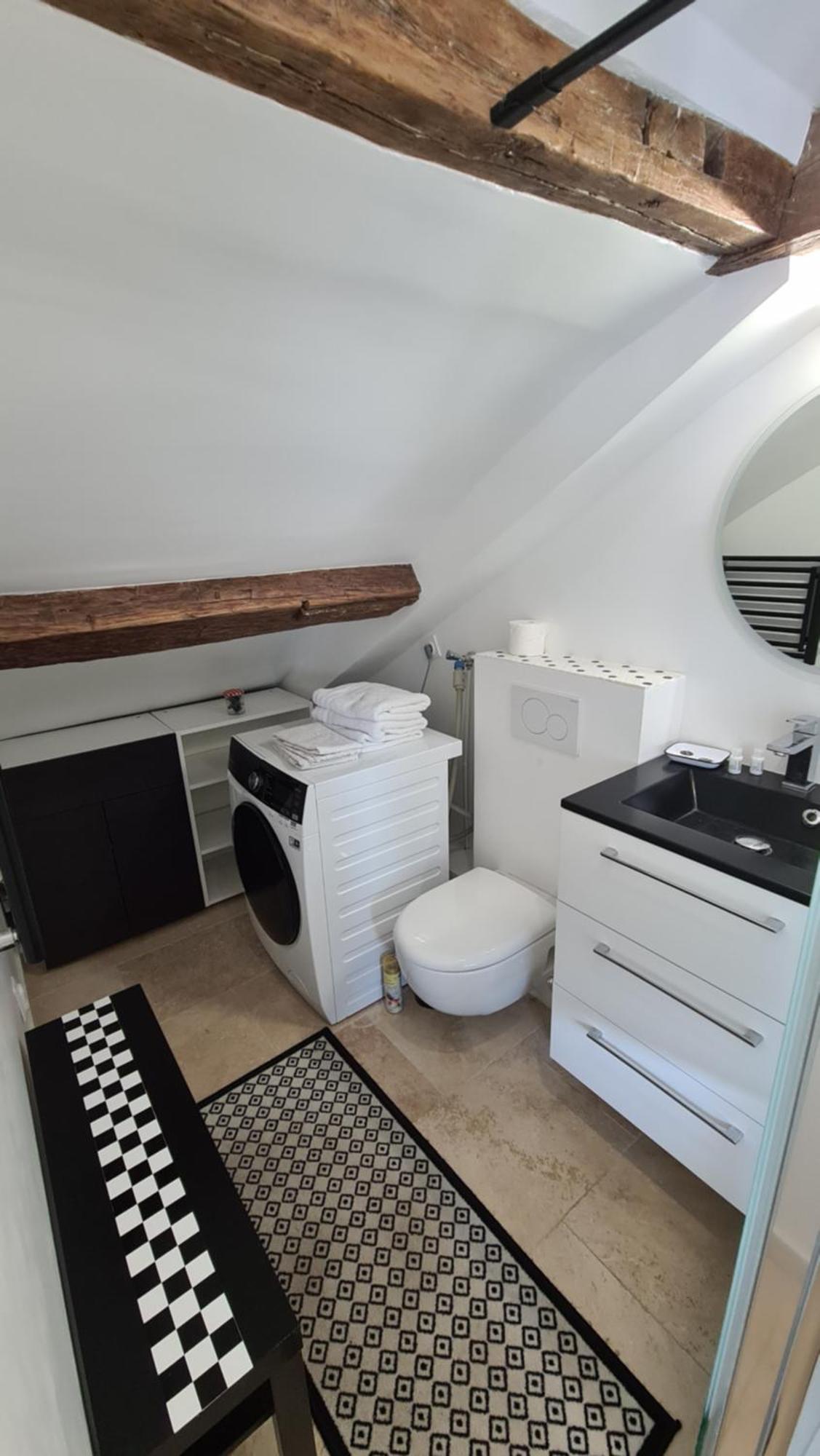 Appartement Coeur De Paris Avec Vue Sur Les Toits Luaran gambar